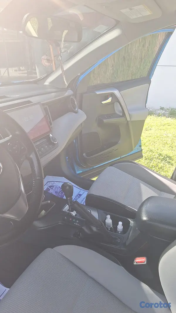 jeepetas y camionetas - TOYOTA RAV4 2017 XLE 7