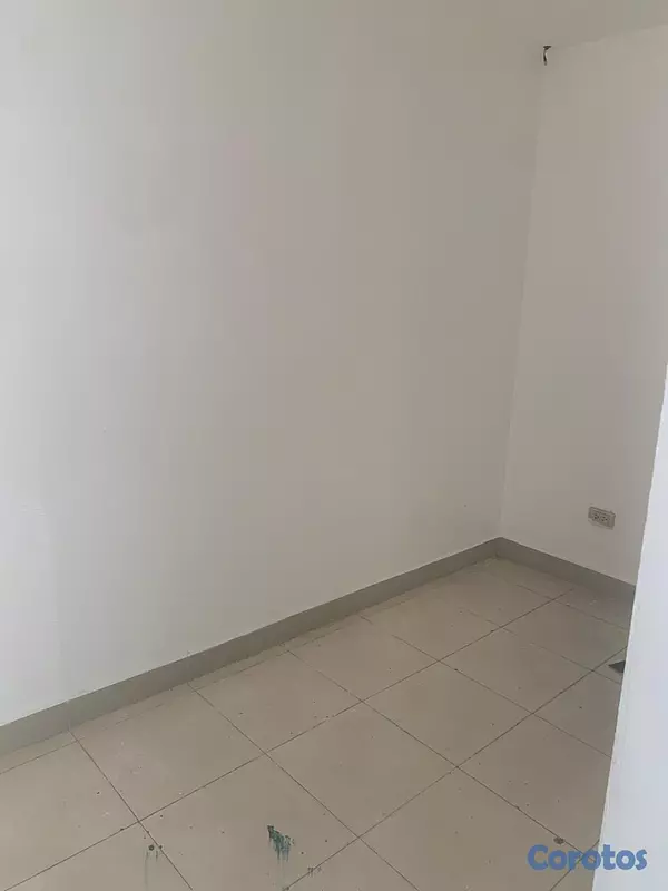 oficinas y locales comerciales - Alquiler Local Ubicado en Bella Vista 4