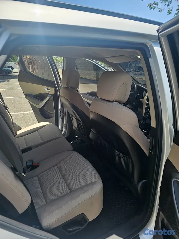 jeepetas y camionetas - HYUNDAI SANTA FE 2016 12