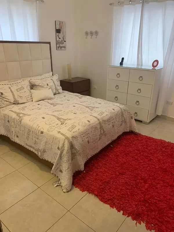 apartamentos - Alquiler Apartamento Amueblado de 3 Habitaciones, Urbanización Real 8