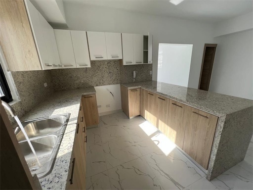 apartamentos - Venta de apartamento 3er piso con terraza en el ensanche Ozama de 145mts 4