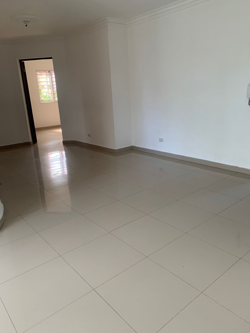 apartamentos - Apartamento Segundo Piso, Autopista San Isidro 3