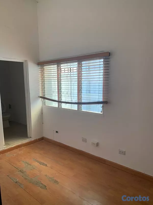 oficinas y locales comerciales - Local Comercial en Alquiler- Romulo Betancourt 3