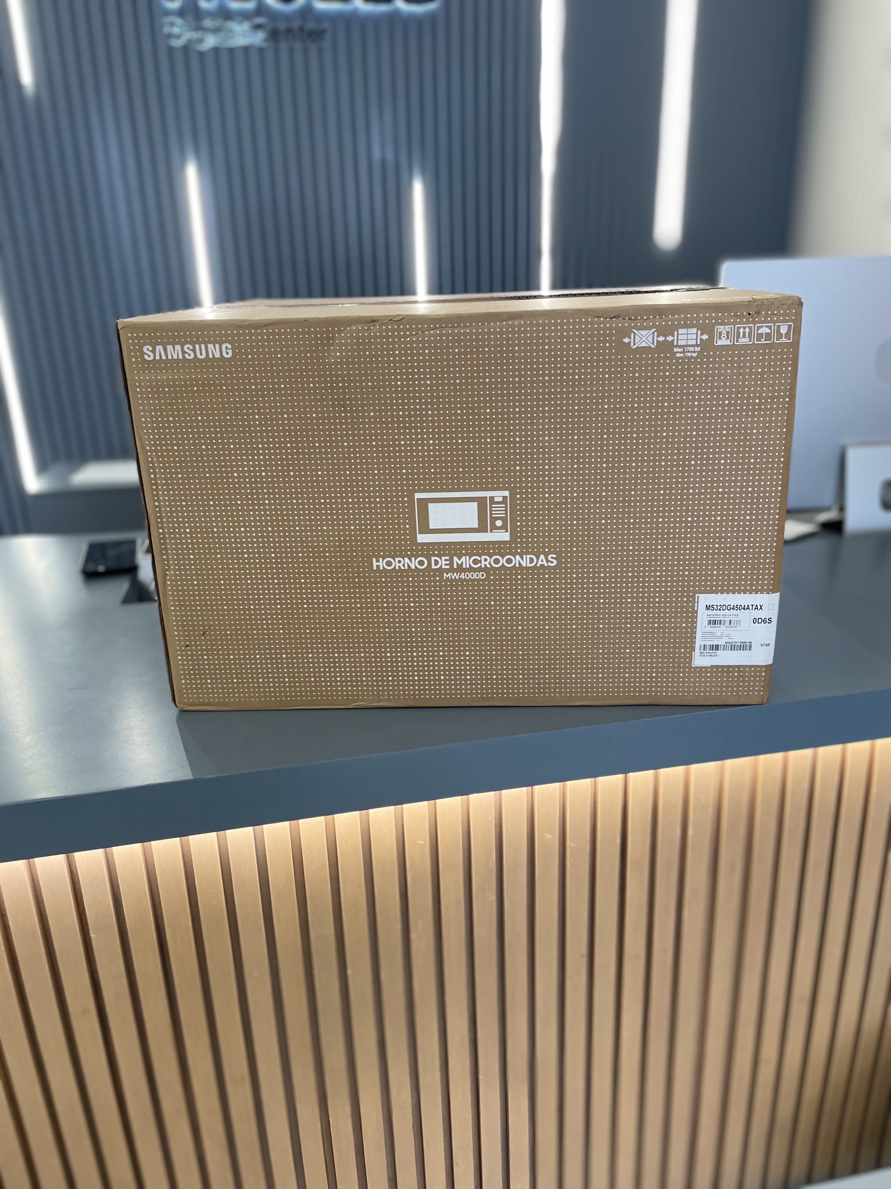 celulares y tabletas - HORNOS DE MICROONDAS MW4000D SAMSUNG
