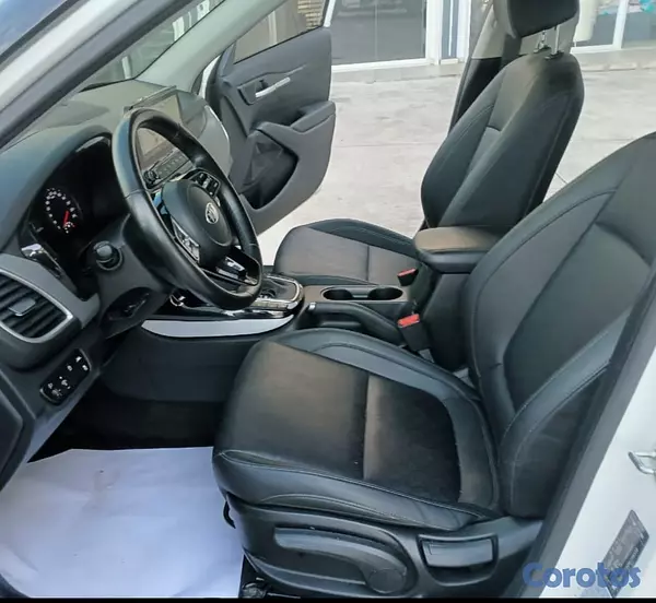 jeepetas y camionetas - KIA SELTOS 2022 BLANCO DIESEL 10