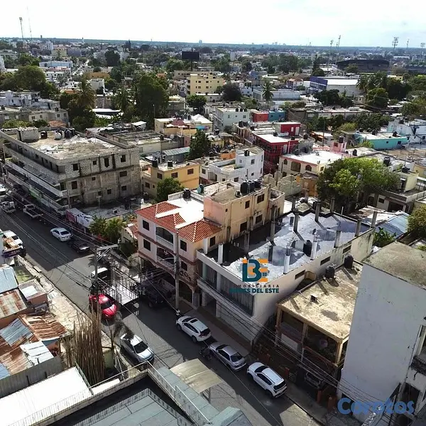 oficinas y locales comerciales - DE VENTA Amplio LOCAL COMERCIAL de Dos Niveles 📍EN 4