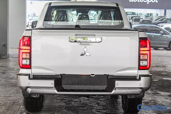 jeepetas y camionetas - Mitsubishi L 200 Full 2026 4