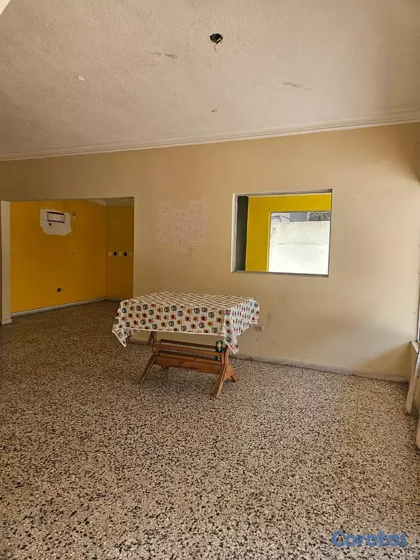 oficinas y locales comerciales - Casa comercial en alquiler en Los Cacicazgos 3