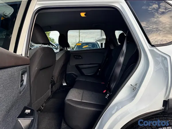 jeepetas y camionetas - Nissan Rogue 2021  9