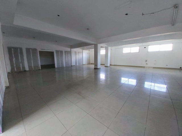 oficinas y locales comerciales - Local en alquiler Punta Cana 4