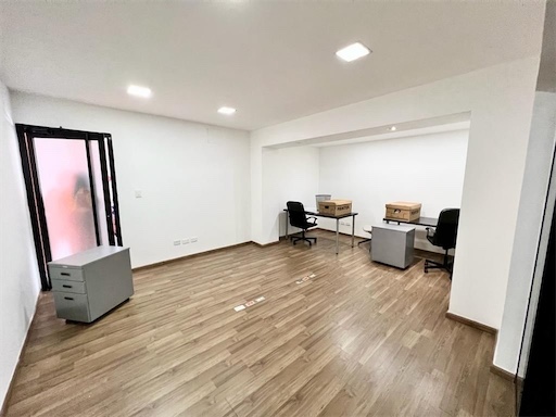 oficinas y locales comerciales - Local corporativo Prados 6
