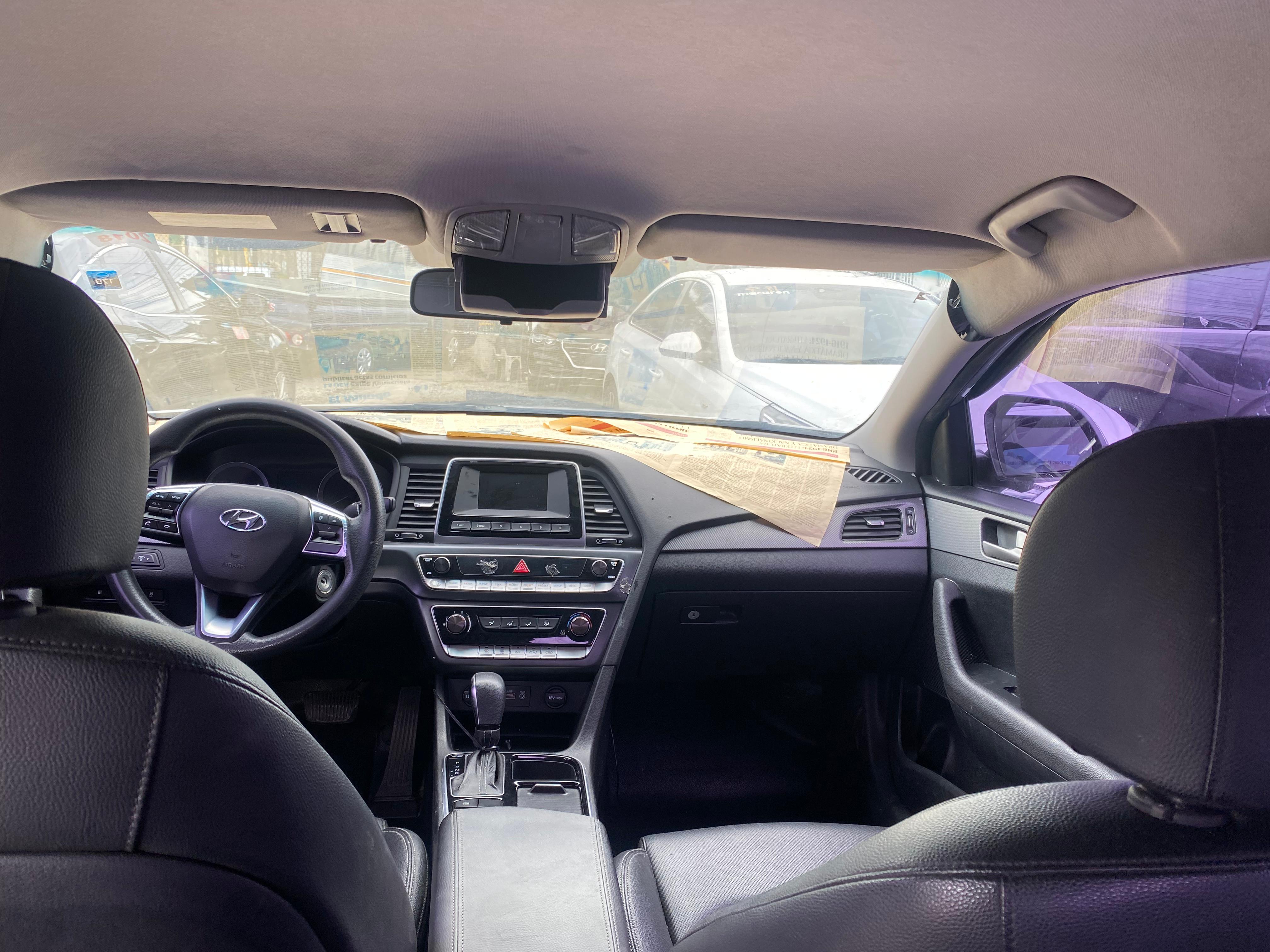 carros - HYUNDAI NEW RISE 2018 GRIS DESDE: RD$695,100.00 1