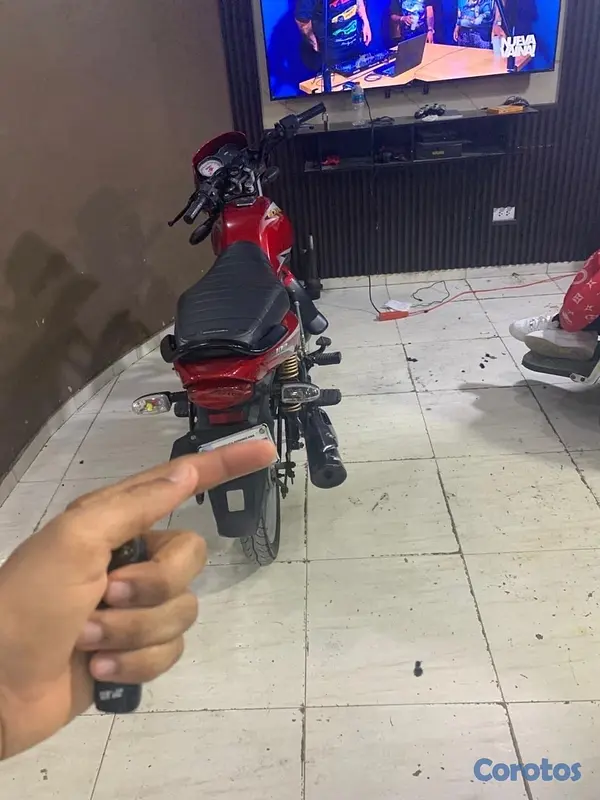 motores y pasolas - Vendo Bajaj Platina 100cc 2