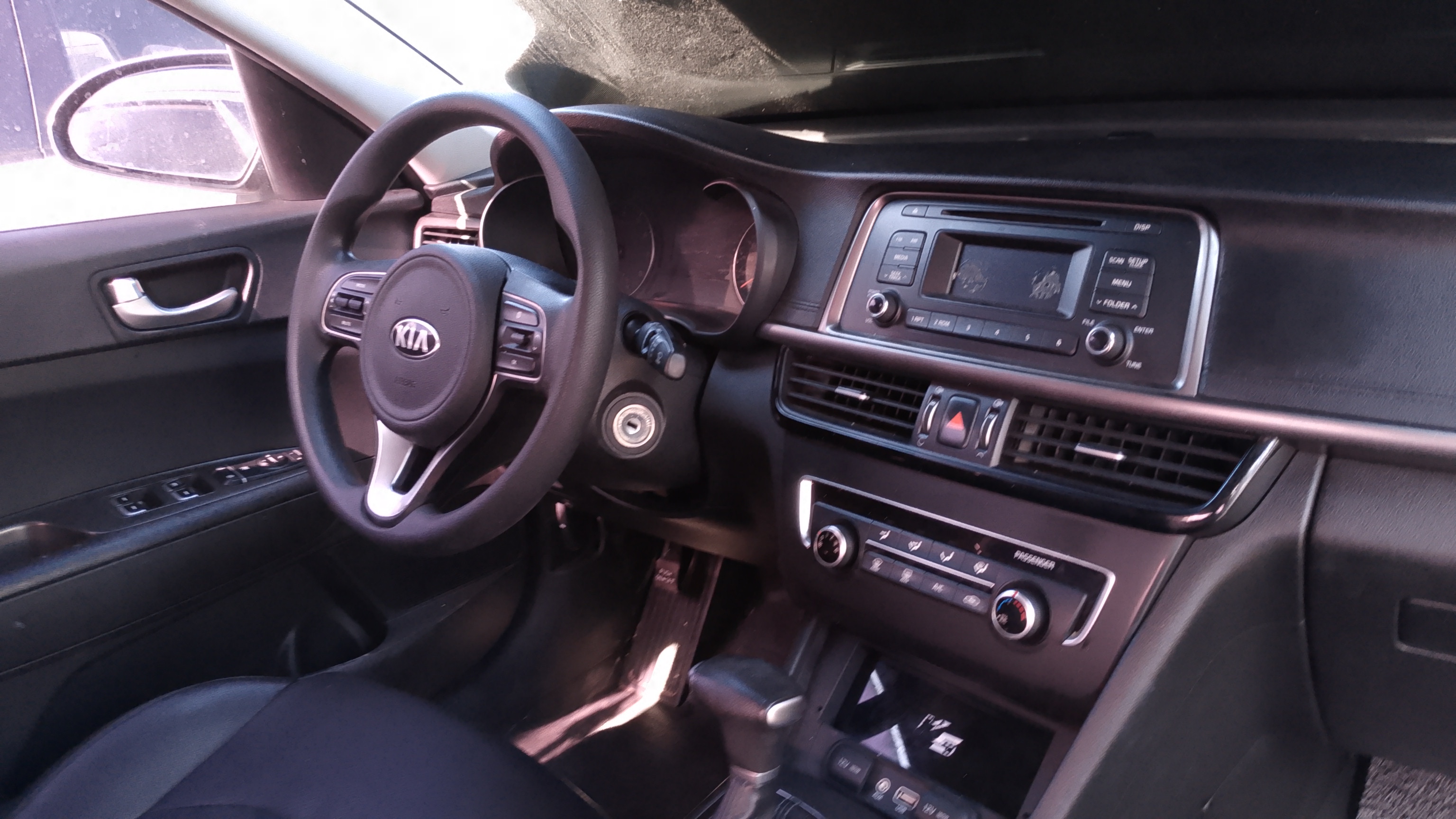 carros - KIA K5 2018 BLANCO RD$740,000 1