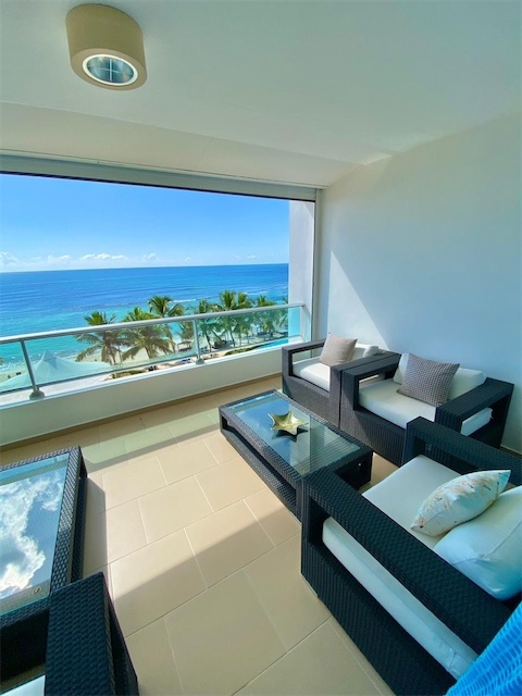 apartamentos - Venta de apartamento en Marbella Juan Dolio primera línea de playa vista al mar 7