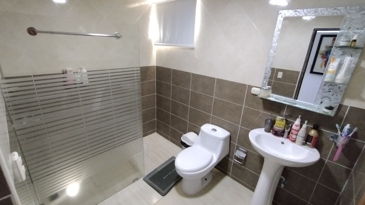 apartamentos - Venta de Apartamento en Los Prados 7