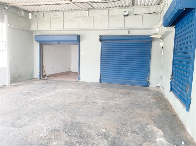 oficinas y locales comerciales - Amplio local en bella vista  3