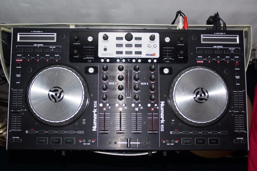 instrumentos musicales - Platos Mixer Controladores Musica DJ Pioneer Numark samsiph gb max xr 2