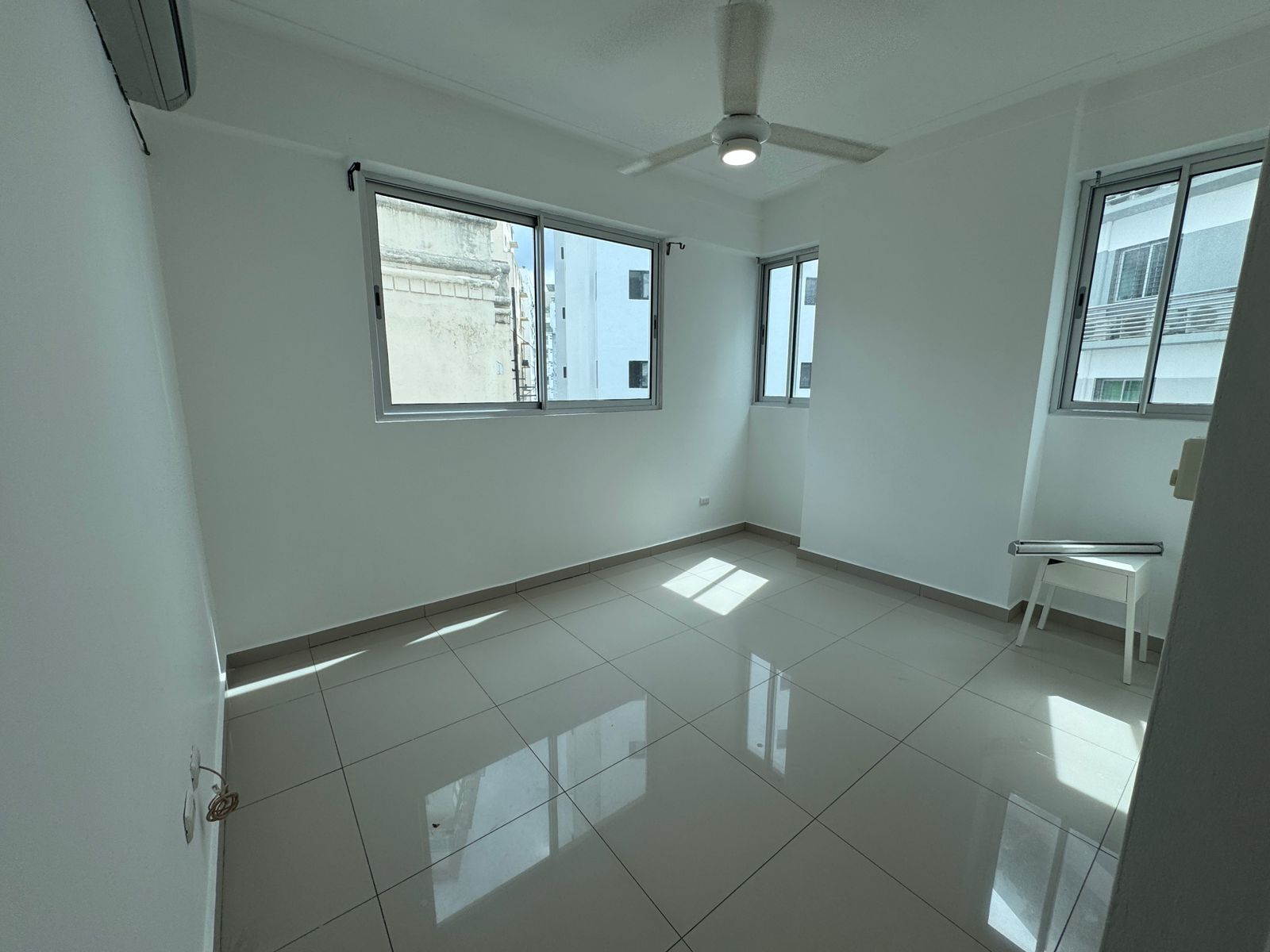 apartamentos - VENDO En Serralles Piso 4 de 2 Habitaciones 9