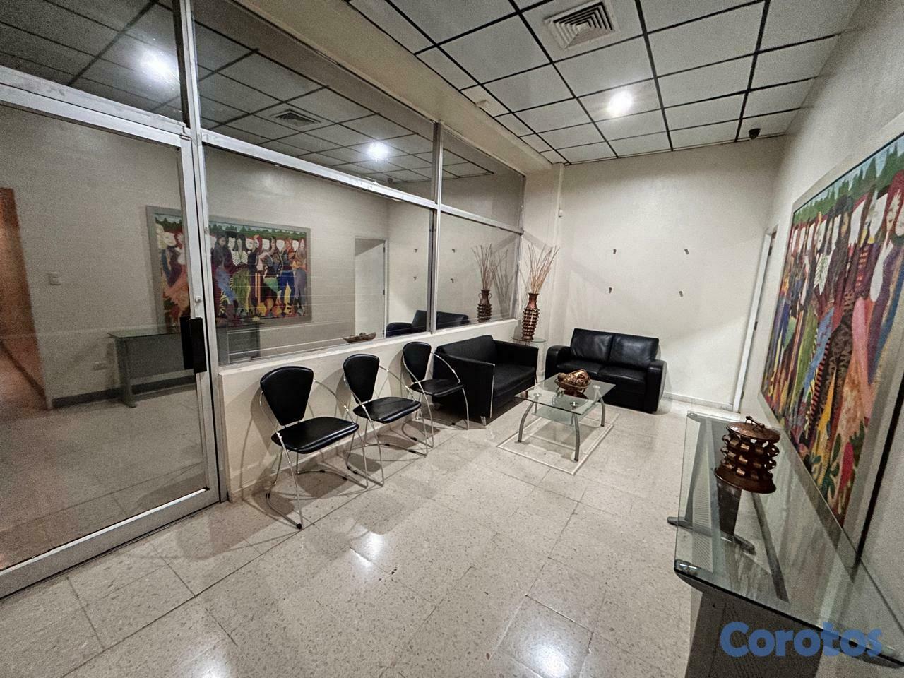 oficinas y locales comerciales - Oportunidad de Alquiler! Local en la Rómulo 127 m² 1