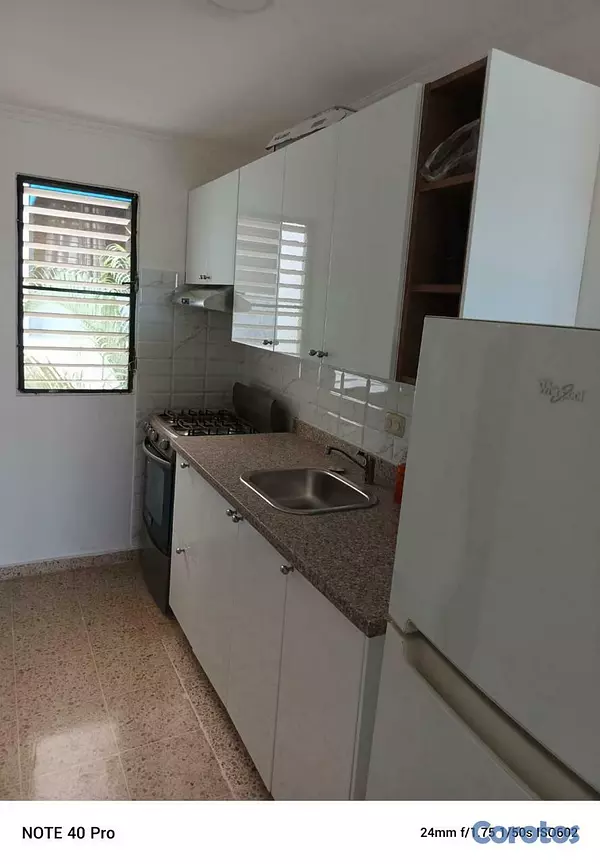 apartamentos - Alquiler Apartamento de 1 Habitación, Bella Vista 3