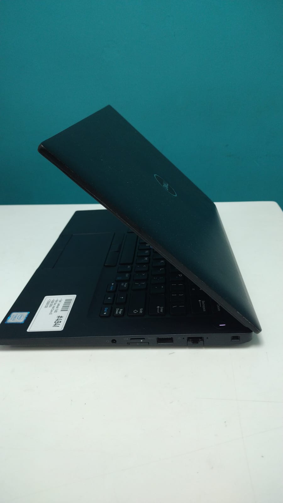 computadoras y laptops - Laptop, Dell Latitude 7490 / 8th Gen, Intel Core i 4