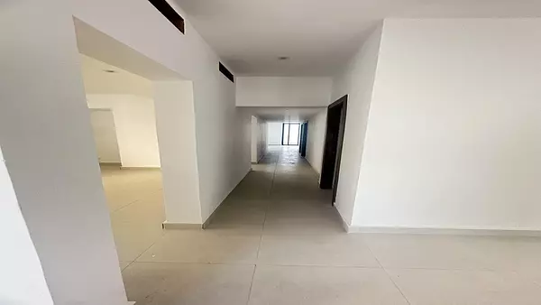 oficinas y locales comerciales - ALQUILER LOCAL COMERCIAL DE 131MTS2-SECTOR LA JULIA 3