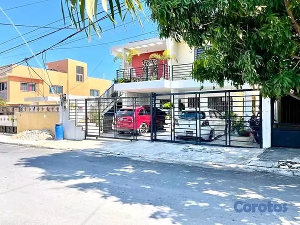 casas - Vendo Casa de 2 niveles en Villa Mella  9