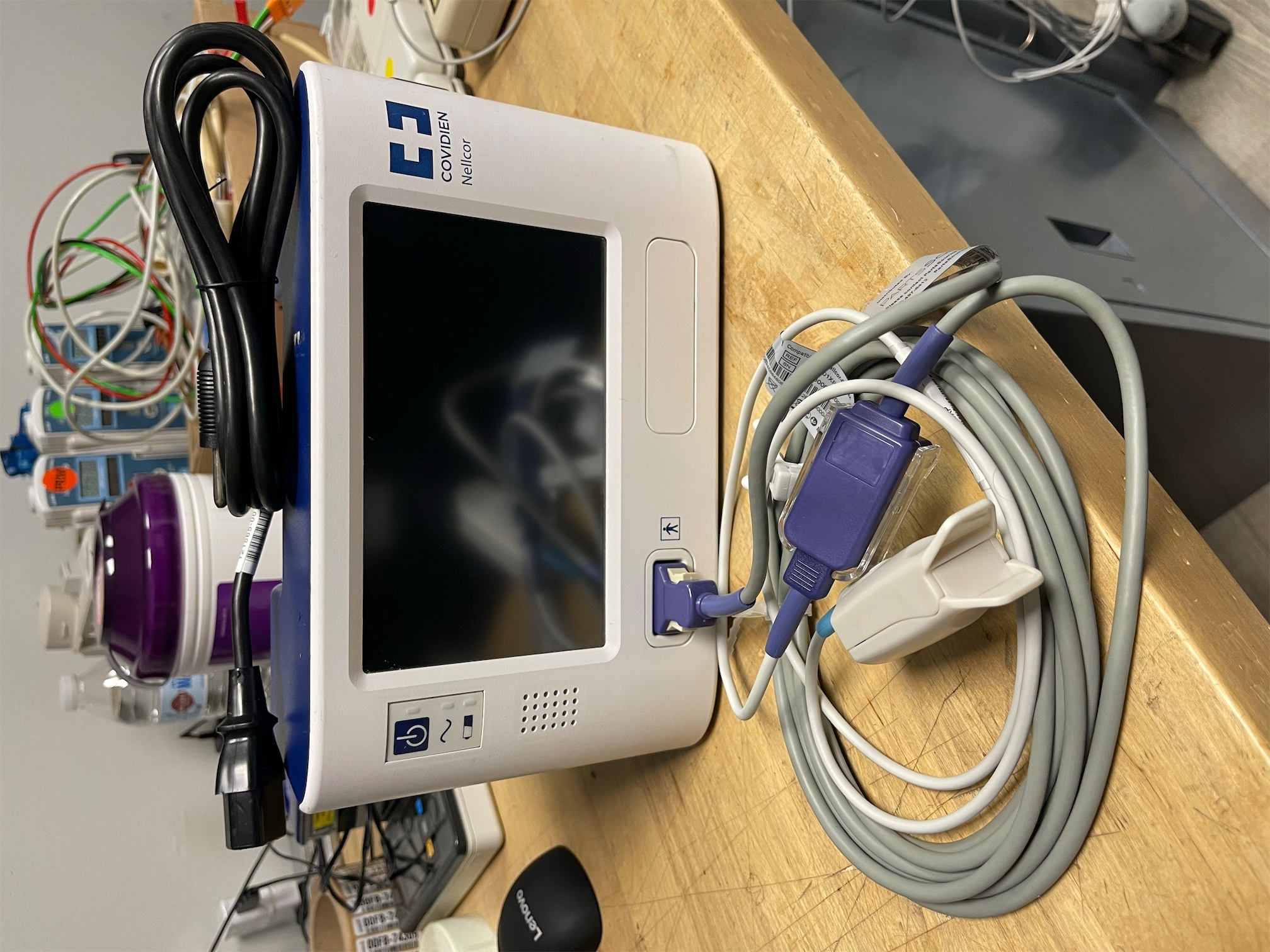 equipos profesionales - Monitor pulsioximetro-Covidien Nellcor GR101704 Equipos médicos