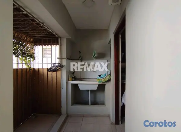 apartamentos - Apartamento en Venta en el Ensanche Ozama 3H. 2B. 1P, 2do Nivel 5