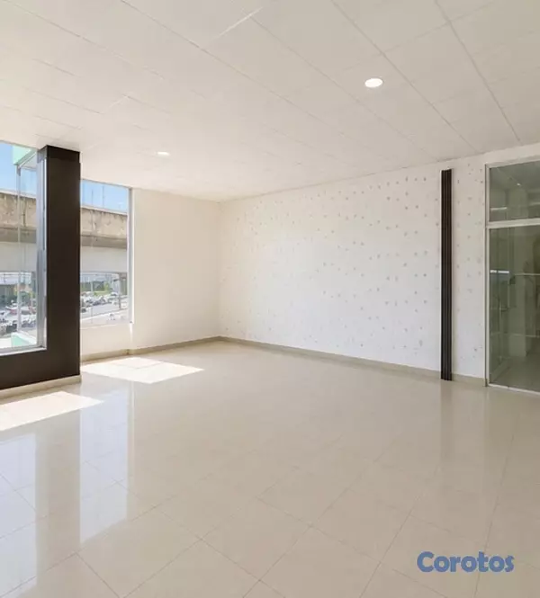 oficinas y locales comerciales - Plaza comercial en la Autopista Duarte  4