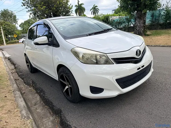 carros - TOYOTA Vizt 3