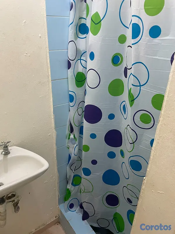 apartamentos - Habitación independiente. Entrada privada. Solo sexo masculino 4