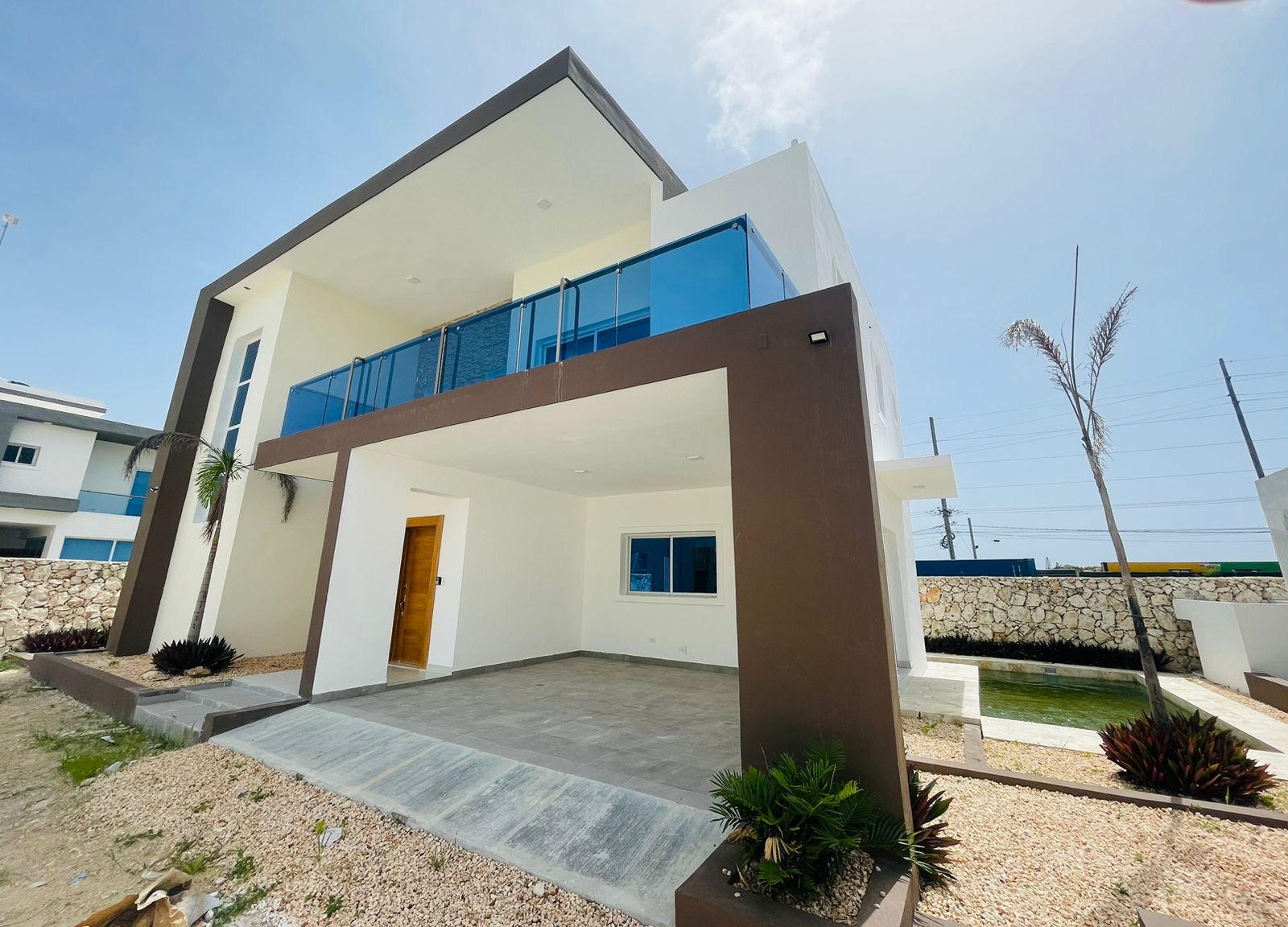 casas vacacionales y villas - Vendo casa 2 niveles en Bavaro-Punta Cana