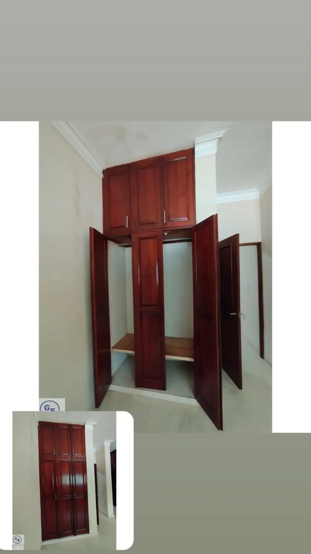 muebles y colchones - Puertas para closet pequeño en madera  1
