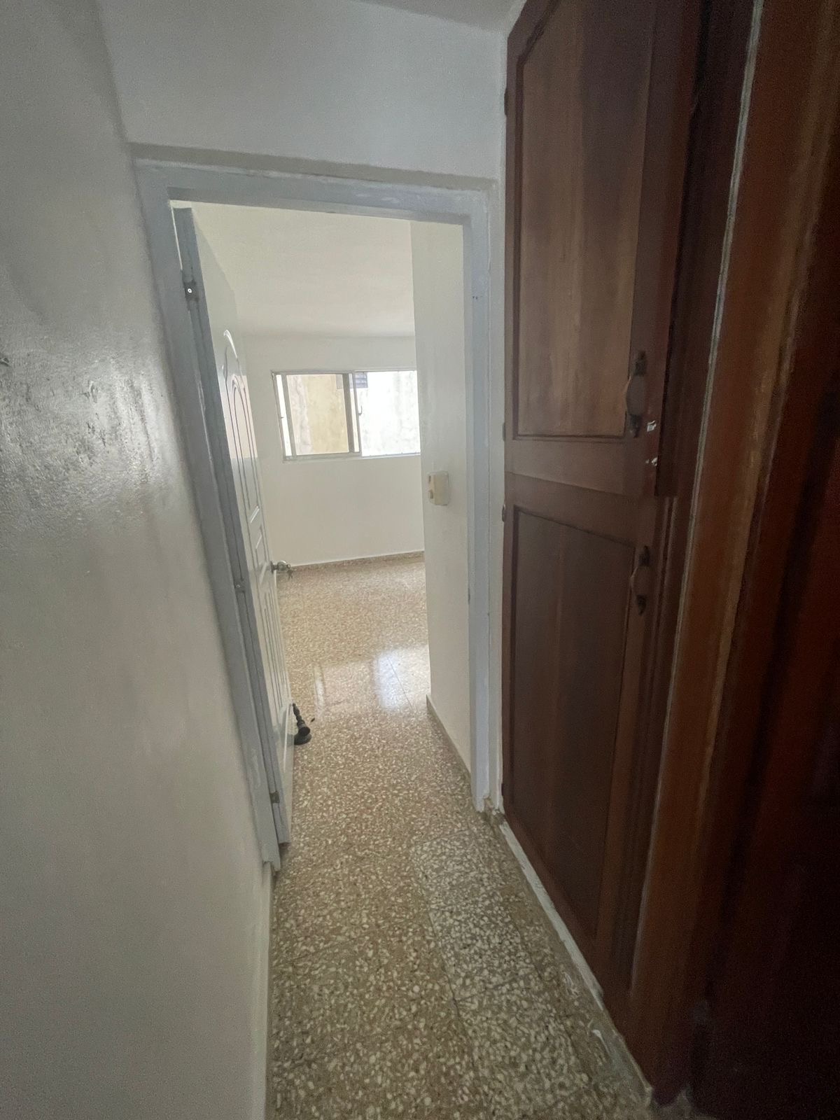 apartamentos - Alquiler de apartamento 4to nivel en Bella Vista con parqueo cerrado. 11