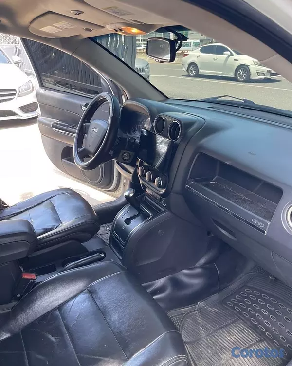 jeepetas y camionetas - JEEP COMPASS LIMETED 2010 5
