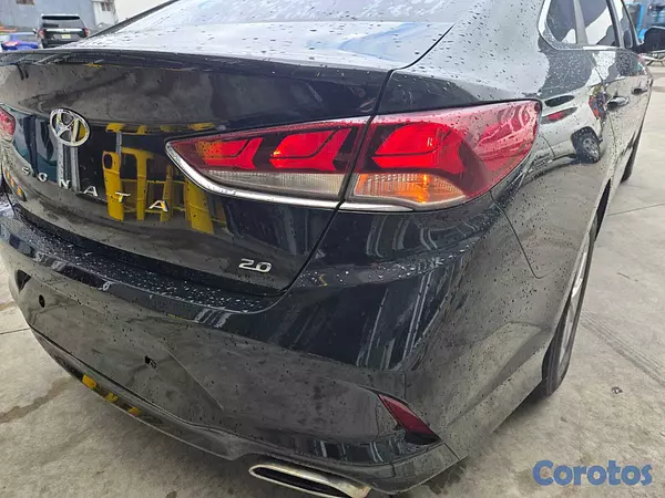 carros - HYUNDAI SONATA NEW RISE 2018 NEGRO GASOLINA 9