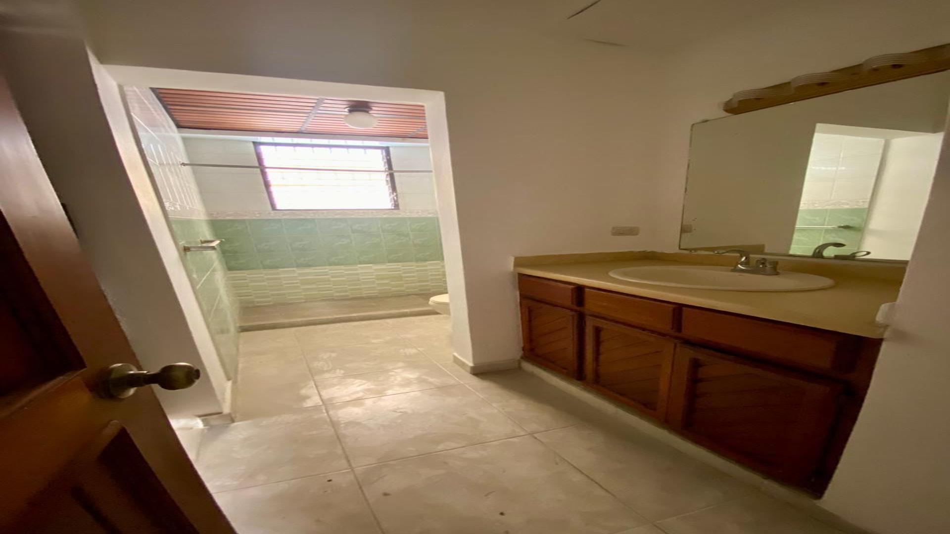 apartamentos - Se vende amplio apartamento en Piantini 8