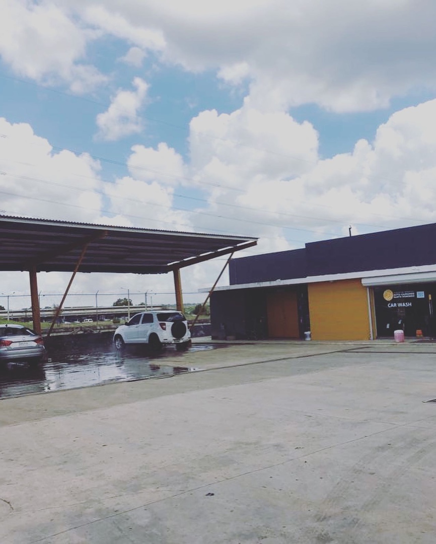 oficinas y locales comerciales - Venta de estación de combustible con compañía de distribución Santo Domingo  8
