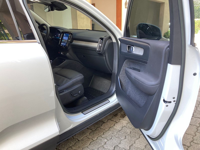 jeepetas y camionetas - Volvo xc40 2023 8