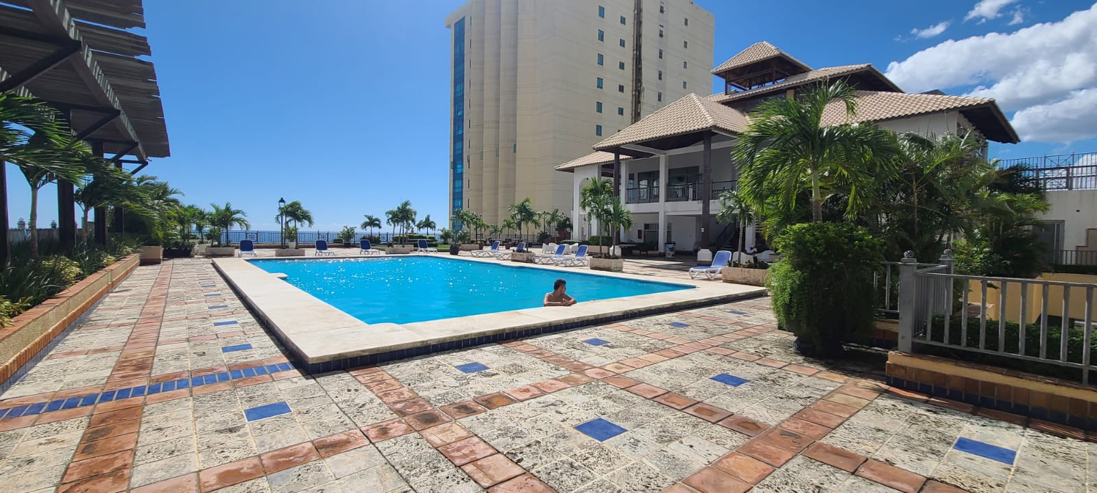 apartamentos - VENDO APARTAMENTO EN TORRE MALECON CENTER 8