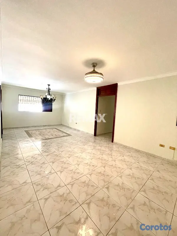 apartamentos - Apartamento en Alquiler en Evaristo Morales 2