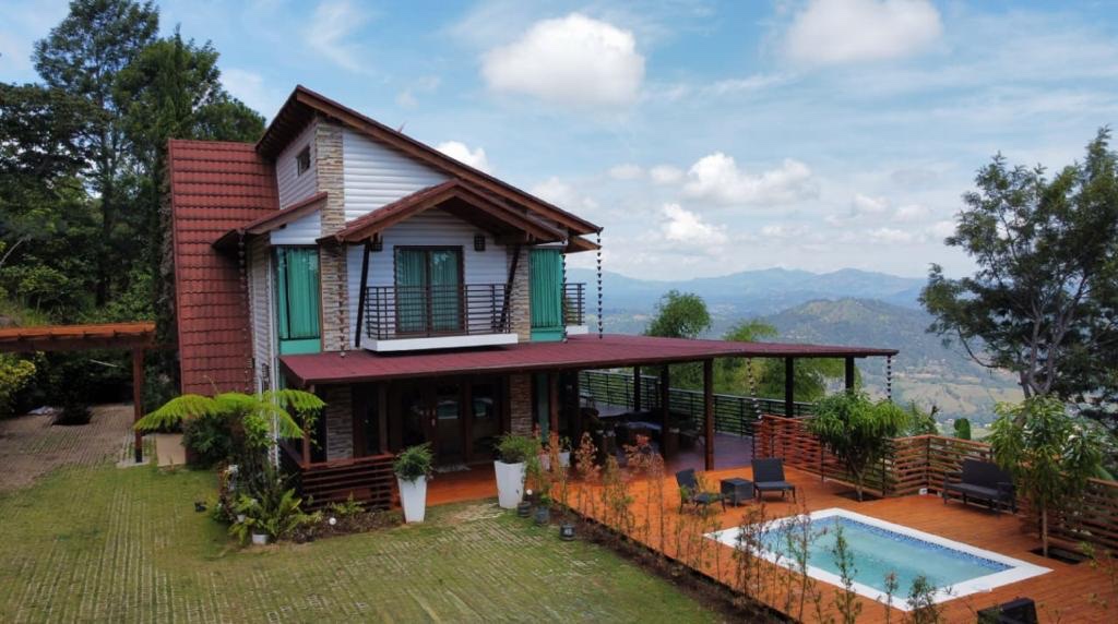 casas vacacionales y villas - Vendo villa en Jarabacoa  9