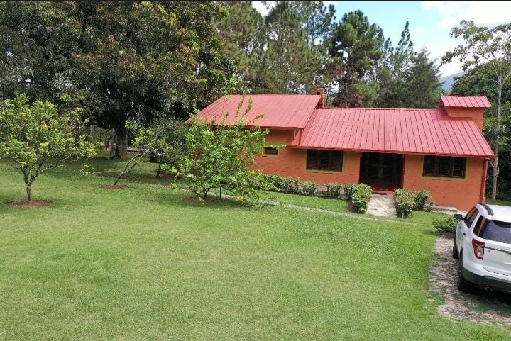 solares y terrenos - Terreno con Acceso al Rio en Jarabacoa  2