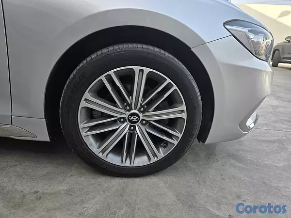 carros - HYUNDAI GRANDEUR 2018 GRIS 10