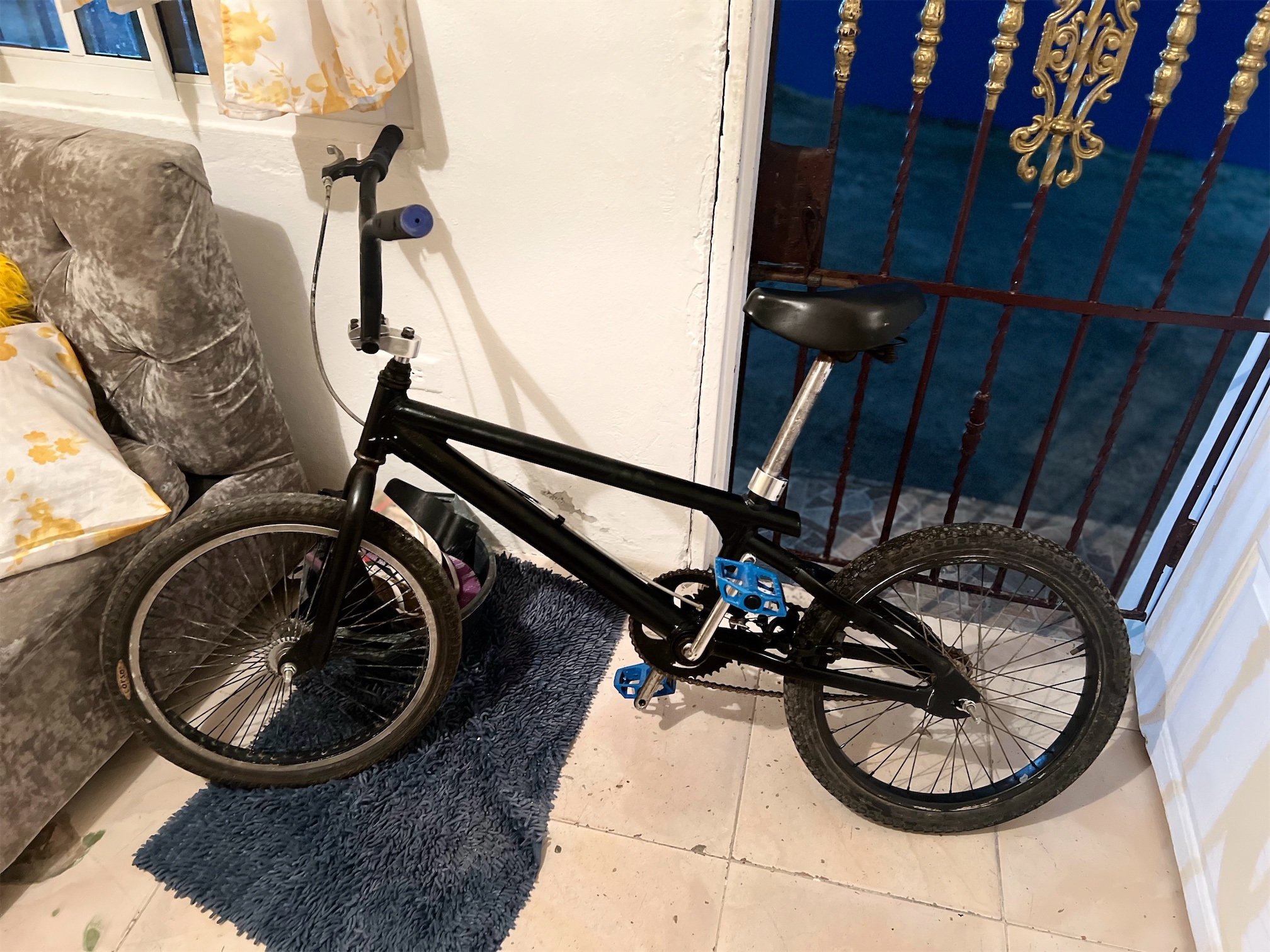 bicicletas y accesorios - "Bicicleta Mongoose BMX Usada: ¡Estilo y Rendimiento a Tu Alcance!" 2