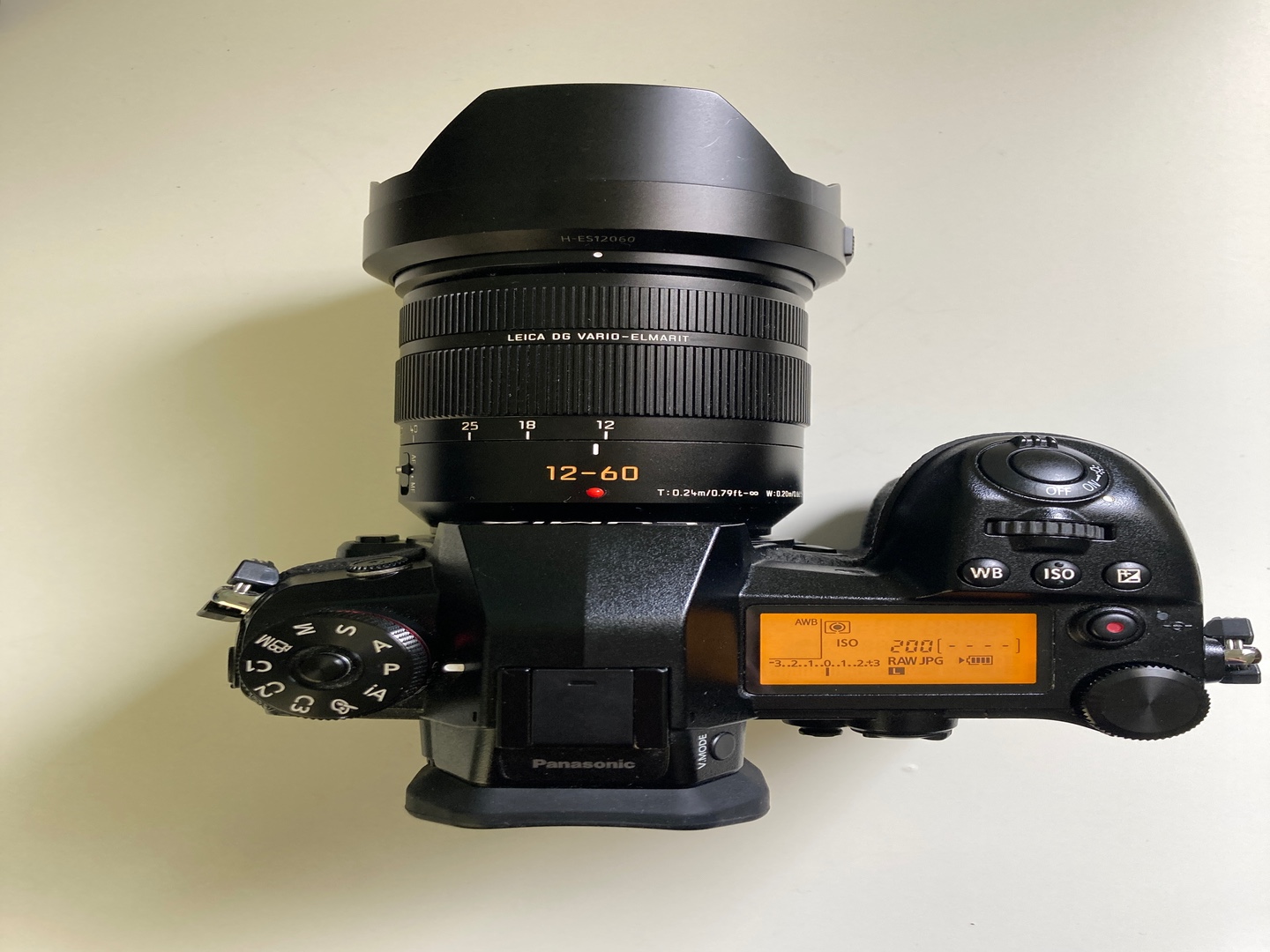 camaras y audio - Panasonic Lumix G9 con Leica 12-60mm 2.8 + Sigma 30mm f1.4 + Flash Godox TTL
