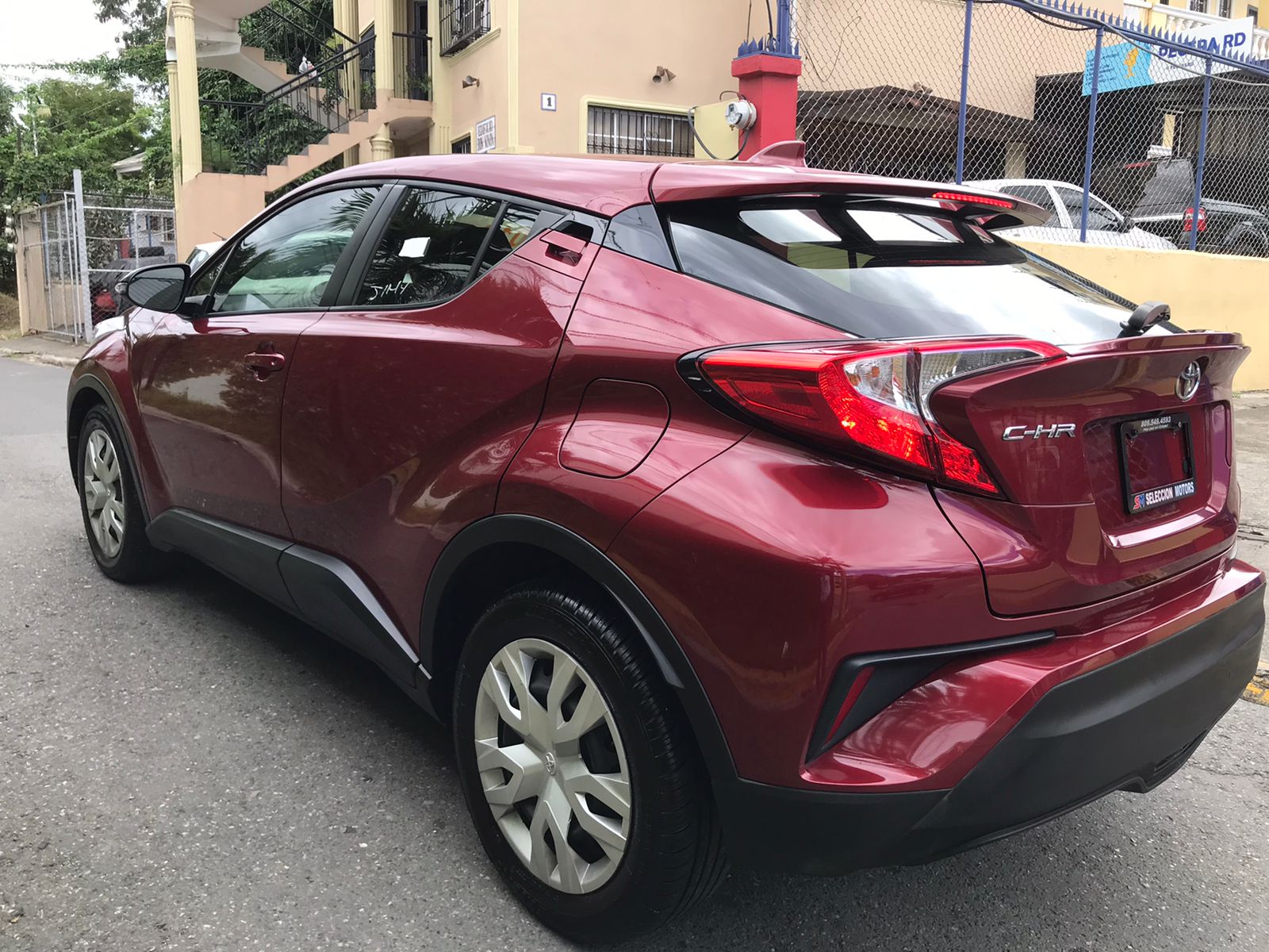 jeepetas y camionetas - TOYOTA CHR LE 2019 5