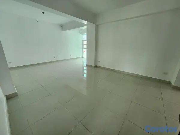 apartamentos - Apartamento amplio en Las Damas 3
